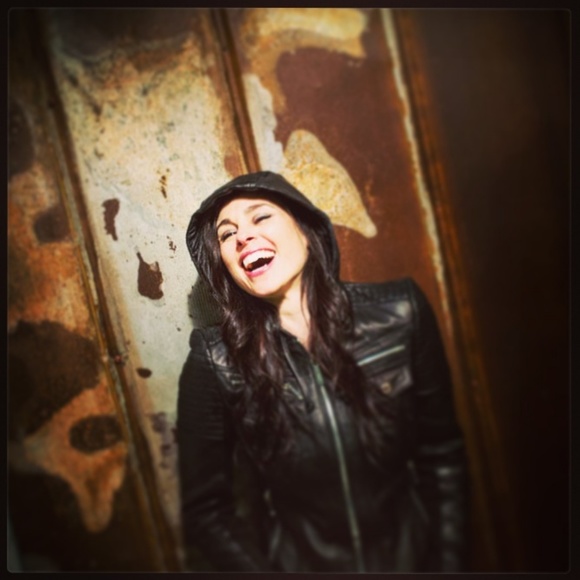 Meet your Posher, Austin⭐️ - Picture 4 of 5